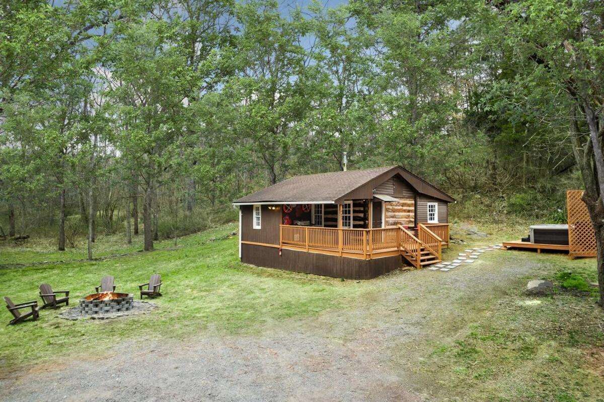 Creekside Cabin W Hot Tub, Fire Pit, Grill, Wifi! Basye Eksteriør billede